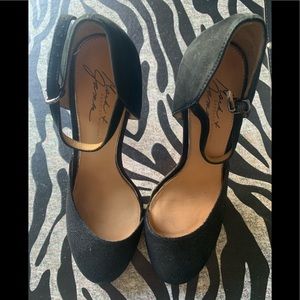 Authentic Badgely Mischka Mary Jane Heels